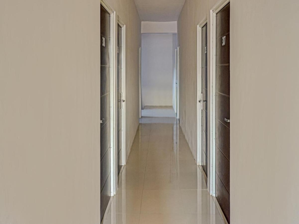 נקסר Reddoorz At Jalan Somba Opu Losari מראה חיצוני תמונה