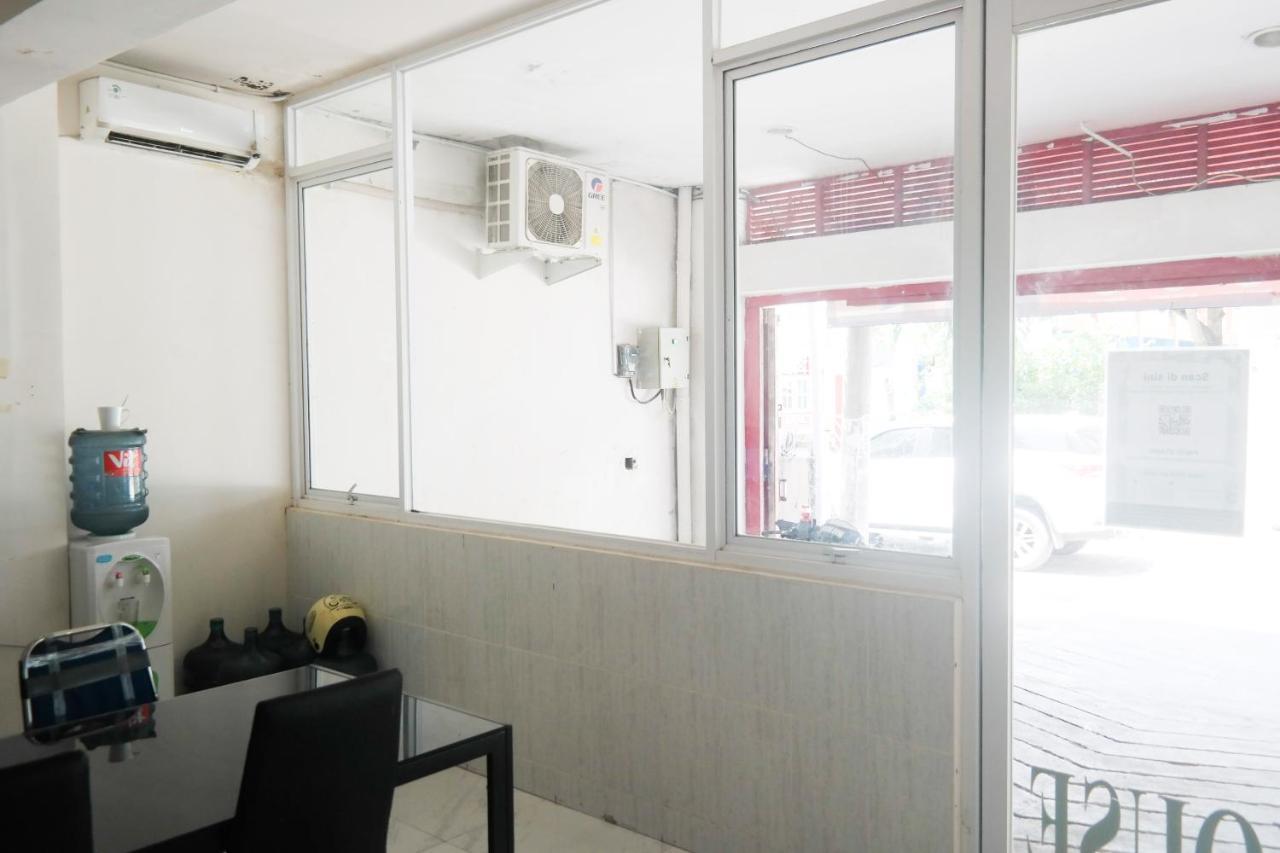 נקסר Reddoorz At Jalan Somba Opu Losari מראה חיצוני תמונה