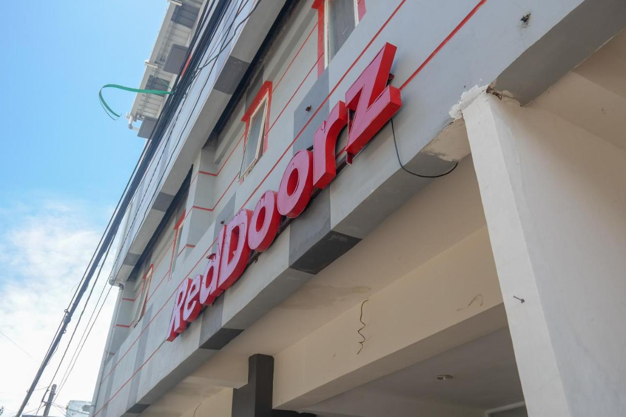 נקסר Reddoorz At Jalan Somba Opu Losari מראה חיצוני תמונה
